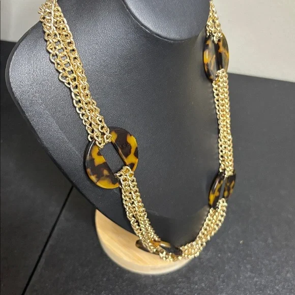 Elegant Gold Tone Statement and Tortoiseshell Necklace - Picture 6 of 8